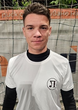 Никола Кръстев